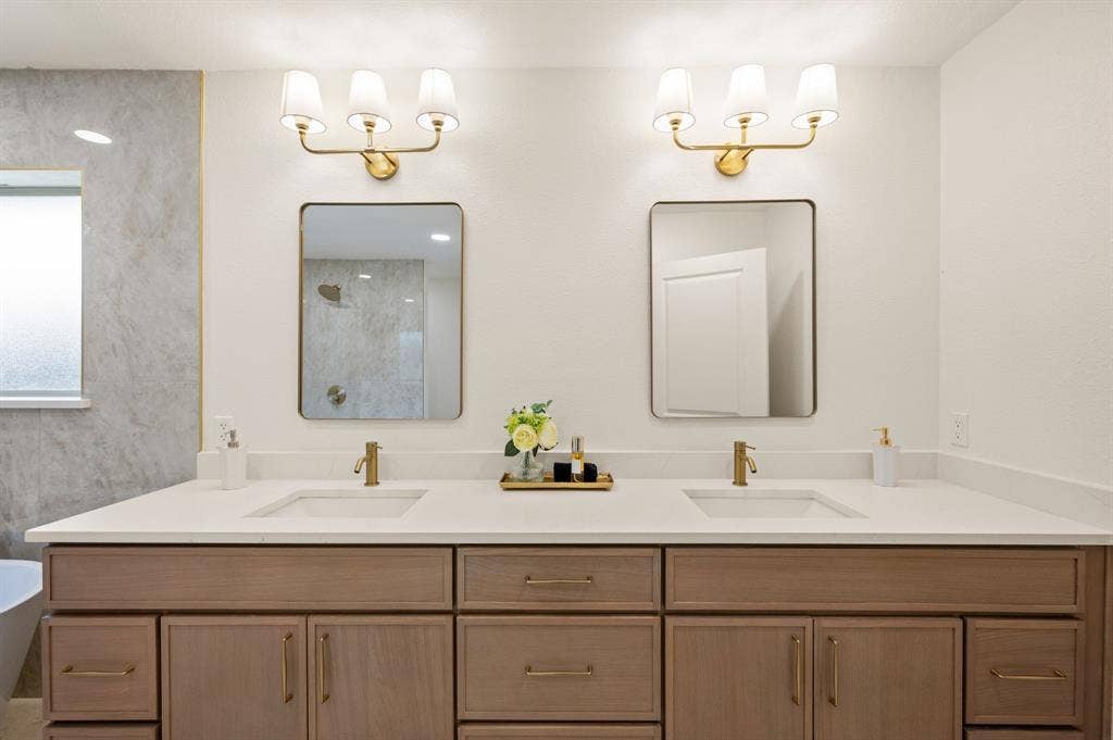6728 Saint Anne Street, Dallas, TX 75248 6728 Saint Anne Street, Dallas, TX 75248