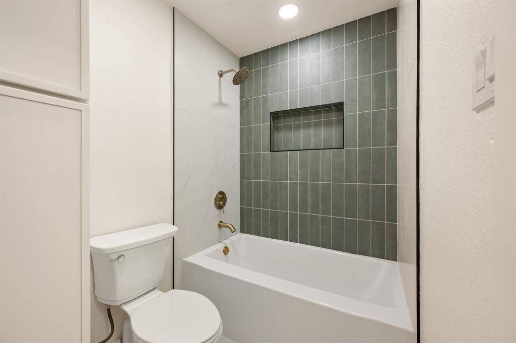 6728 Saint Anne Street, Dallas, TX 75248 6728 Saint Anne Street, Dallas, TX 75248