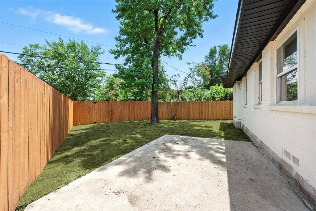 9916 Cloister Drive, Dallas, TX 75228 9916 Cloister Drive, Dallas, TX 75228