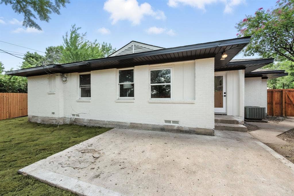 9916 Cloister Drive, Dallas, TX 75228 9916 Cloister Drive, Dallas, TX 75228