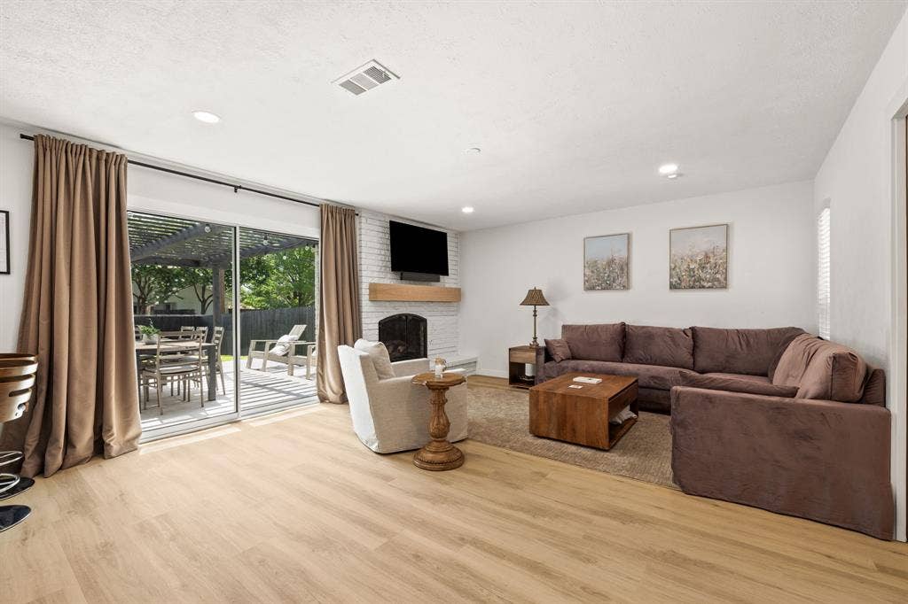 9306 Rolling Rock Lane, Dallas, TX 75238 9306 Rolling Rock Lane, Dallas, TX 75238