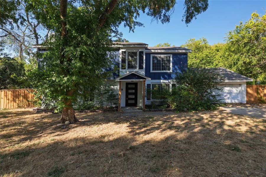 Property photo for 4104 Middlebrook Road, Fort Worth, TX