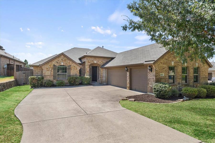 Property photo for 6525 Day Farm Court, Rowlett, TX