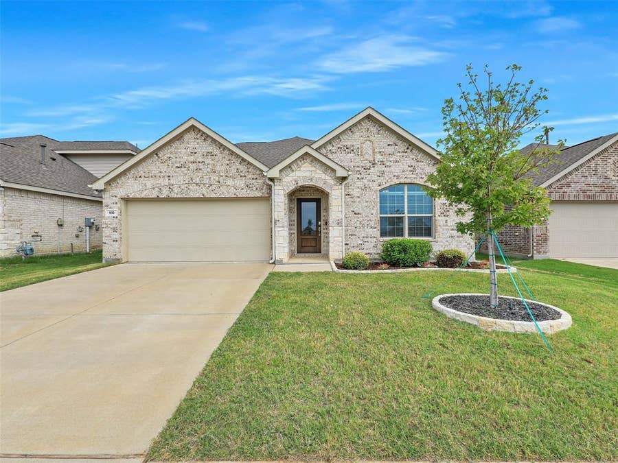 Property photo for 910 Torrey Avenue, Princeton, TX