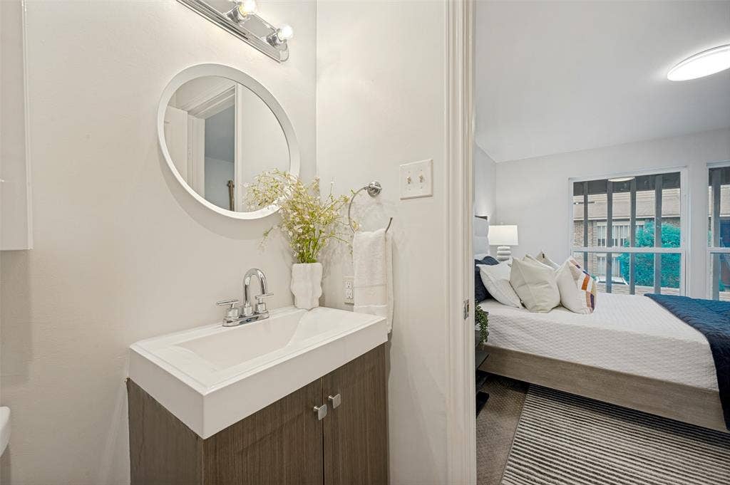5140 Amesbury Drive, #212, Dallas, TX 75206 Updated at The Arrangement Condos