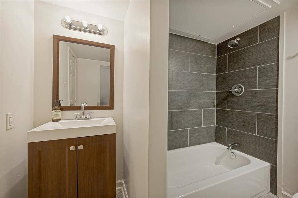 5140 Amesbury Drive, #212, Dallas, TX 75206 Updated at The Arrangement Condos