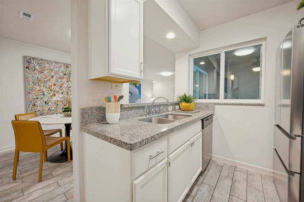 5140 Amesbury Drive, #212, Dallas, TX 75206 Updated at The Arrangement Condos