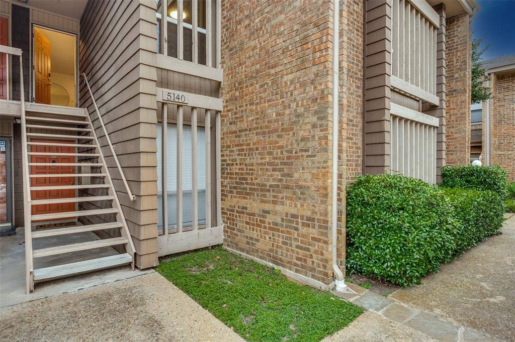 5140 Amesbury Drive, #212, Dallas, TX 75206 Remodeled at The Arrangement Condos