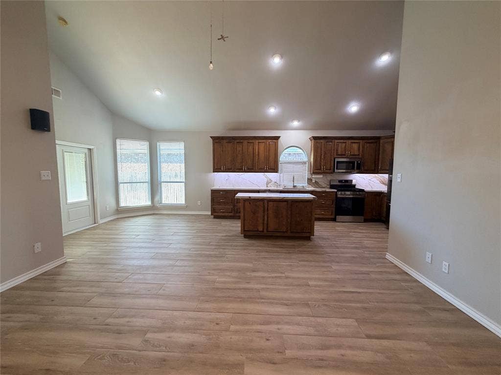 12917 Farmington Drive, Fort Worth, TX 76244 12917 Farmington Drive, Fort Worth, TX 76244