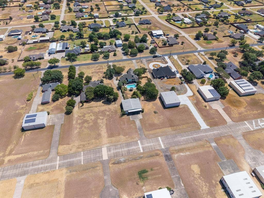 2941 N Mockingbird Lane, Midlothian, TX 76065