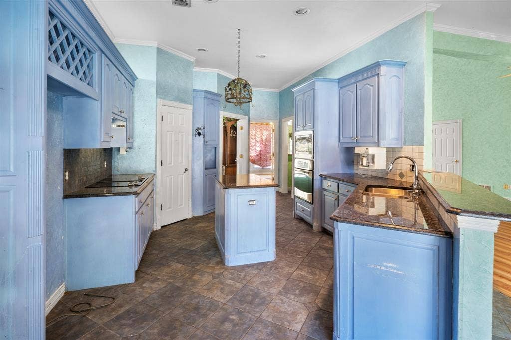 2941 N Mockingbird Lane, Midlothian, TX 76065