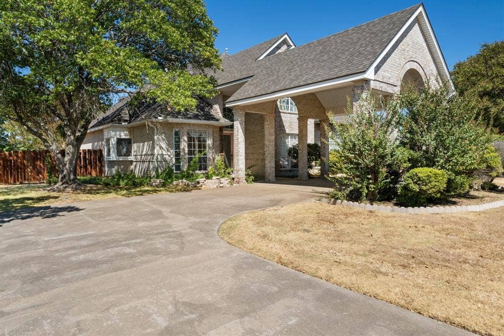 2941 N Mockingbird Lane, Midlothian, TX 76065