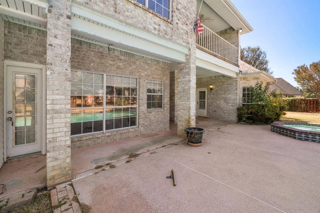 2941 N Mockingbird Lane, Midlothian, TX 76065