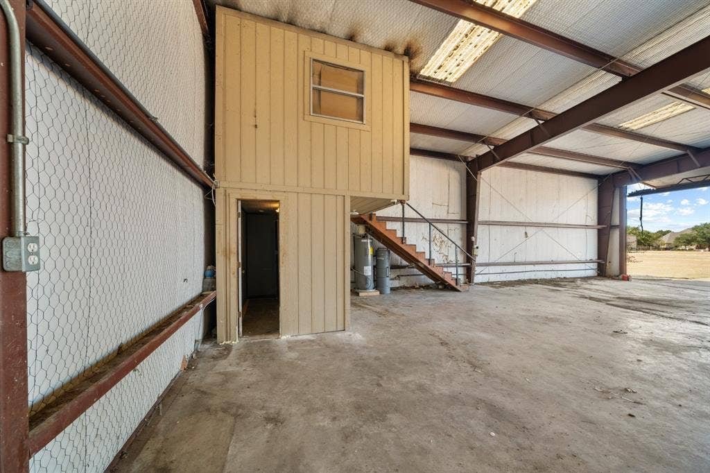 2941 N Mockingbird Lane, Midlothian, TX 76065