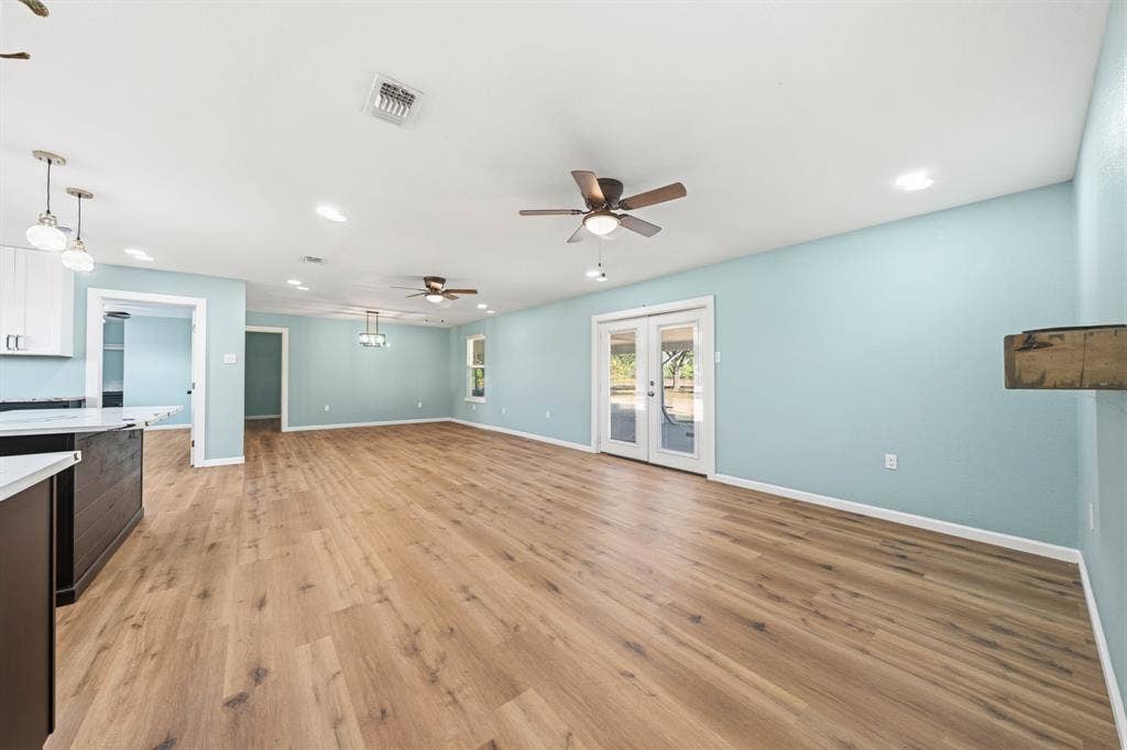 8707 E Highway 6, Riesel, TX 76682