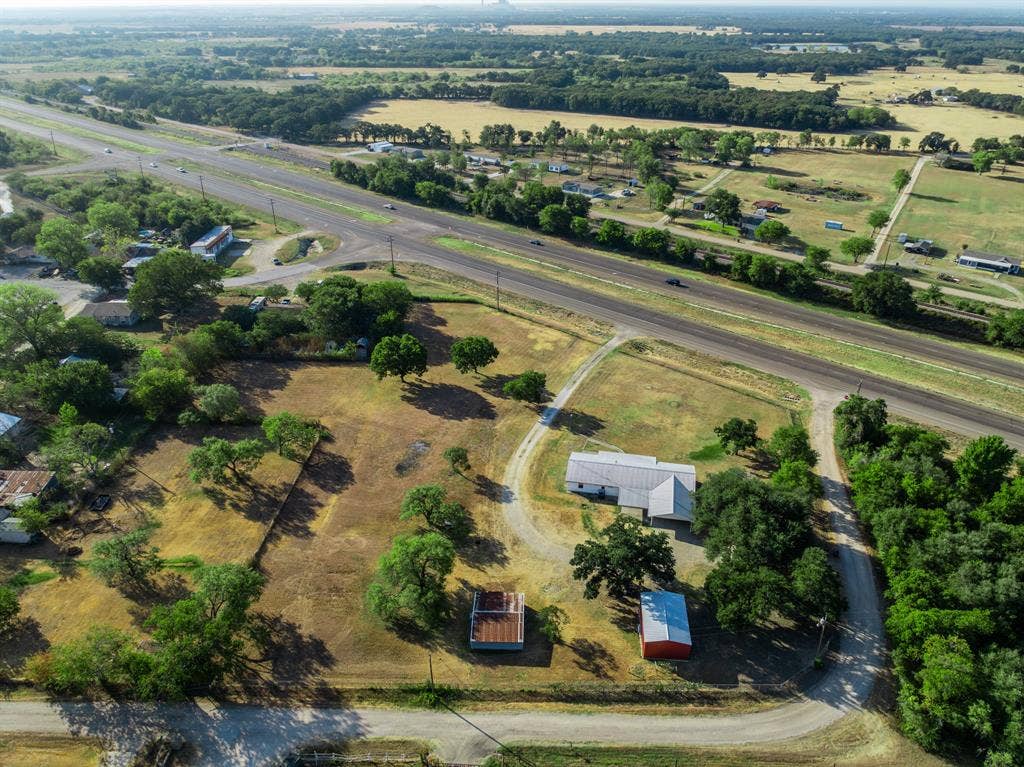 8707 E Highway 6, Riesel, TX 76682
