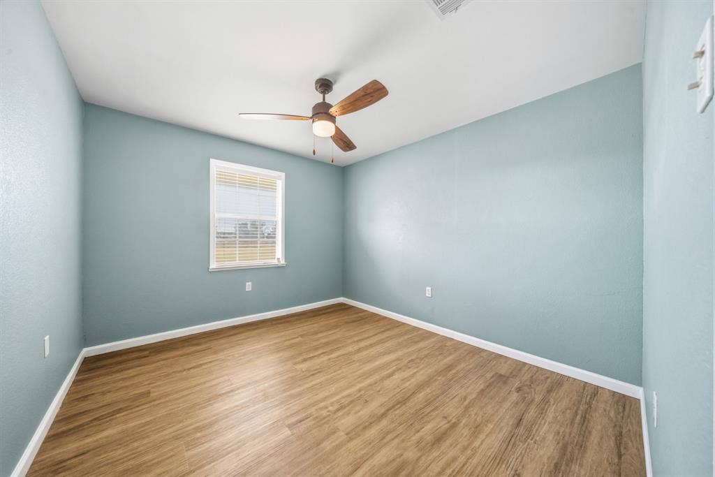 8707 E Highway 6, Riesel, TX 76682