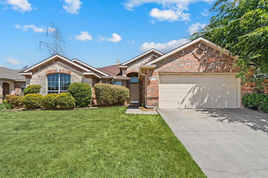 Property photo for 6701 Terrace Glen Drive, Arlington, TX