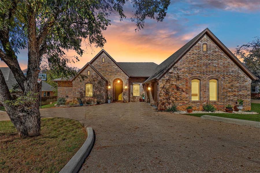 Property photo for 6222 Prospect Hill Drive, Granbury, TX