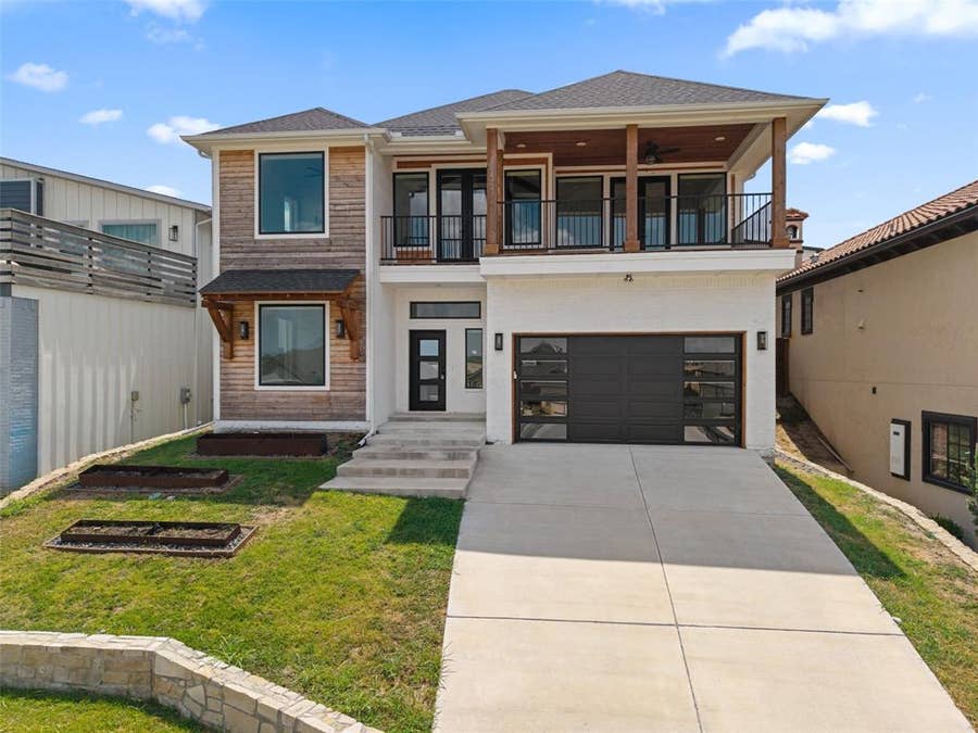Property photo for 9053 Quarry Hill Court, Fort Worth, TX