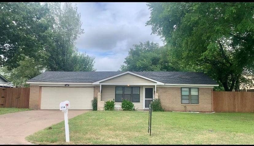 Property photo for 114 Barbara Way, Waxahachie, TX