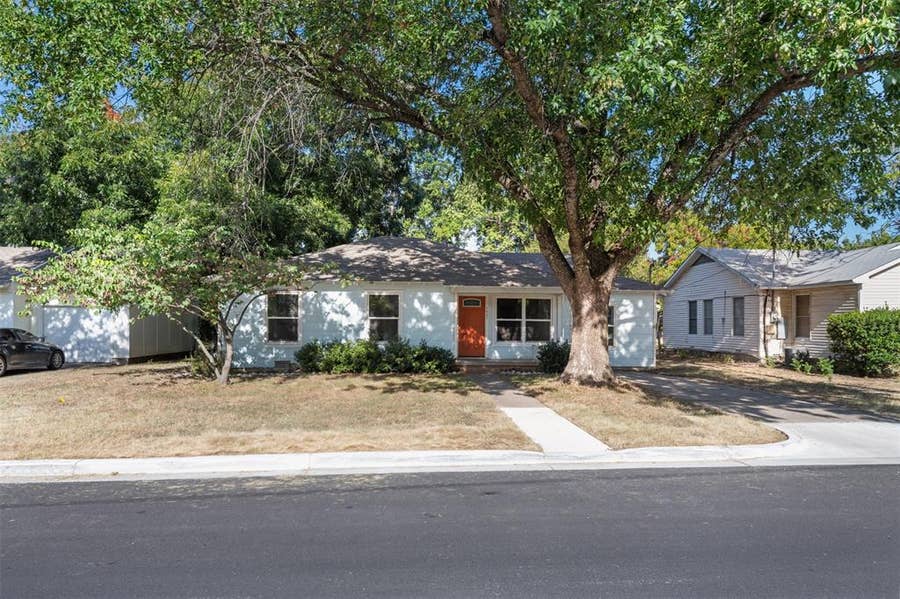 Property photo for 1001 Alice Street, Denton, TX