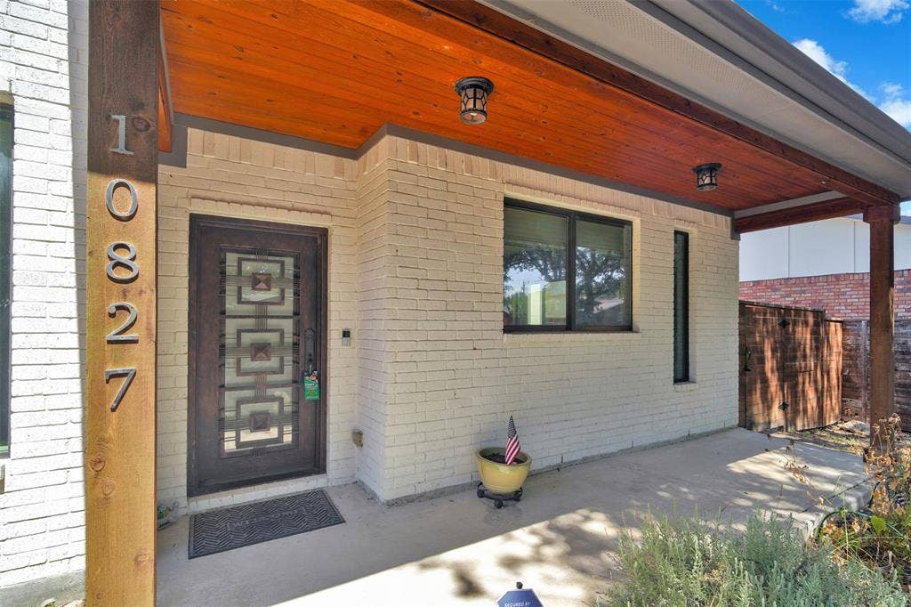 10827 Wallbrook Drive, Dallas, TX 75238 10827 Wallbrook Drive, Dallas, TX 75238
