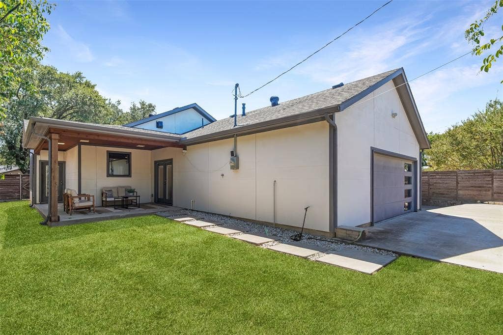 10827 Wallbrook Drive, Dallas, TX 75238 10827 Wallbrook Drive, Dallas, TX 75238