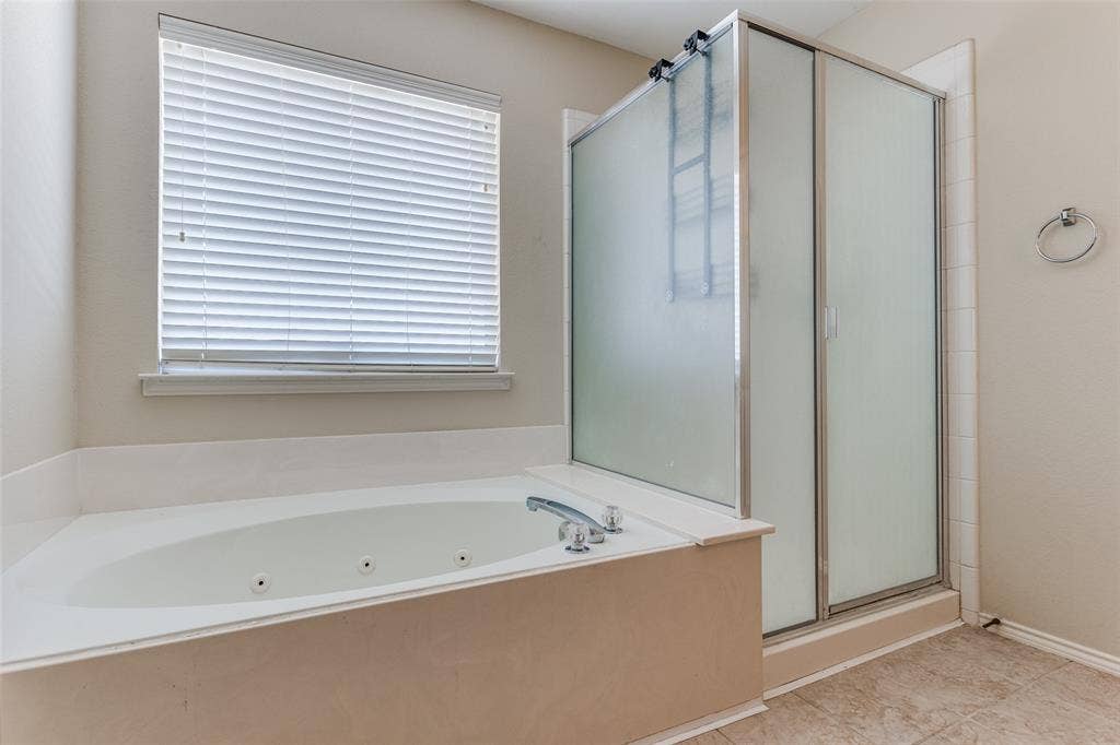 9710 Revolution Way, Frisco, TX 75033 9710 Revolution Way, Frisco, TX 75033