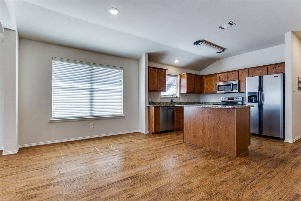 9710 Revolution Way, Frisco, TX 75033 9710 Revolution Way, Frisco, TX 75033