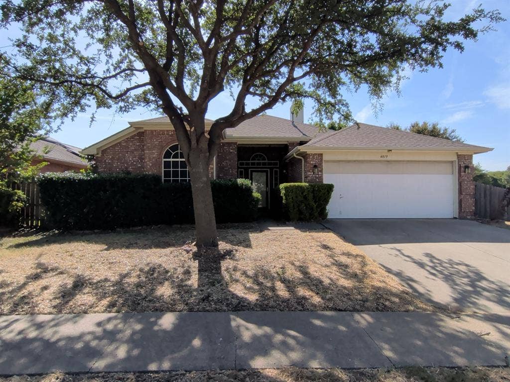 4819 Brady Court, Arlington, TX 76018 4819 Brady Court, Arlington, TX 76018