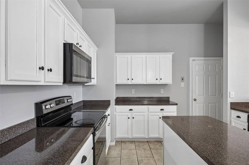 616 Kari Anne Lane, DeSoto, TX 75115 616 Kari Anne Lane, DeSoto, TX 75115