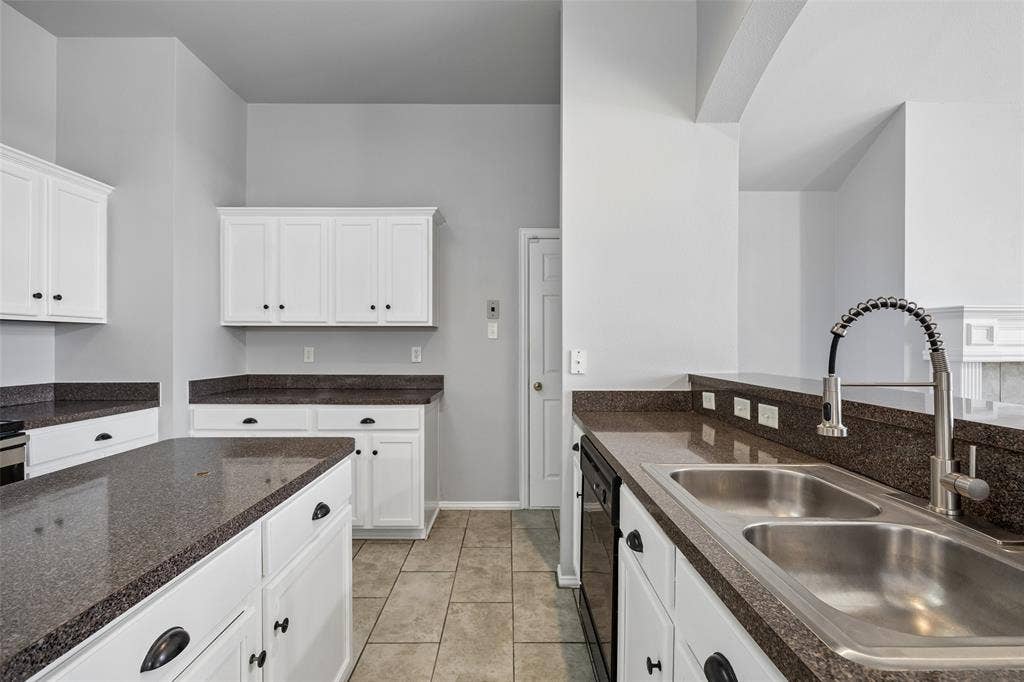 616 Kari Anne Lane, DeSoto, TX 75115 616 Kari Anne Lane, DeSoto, TX 75115