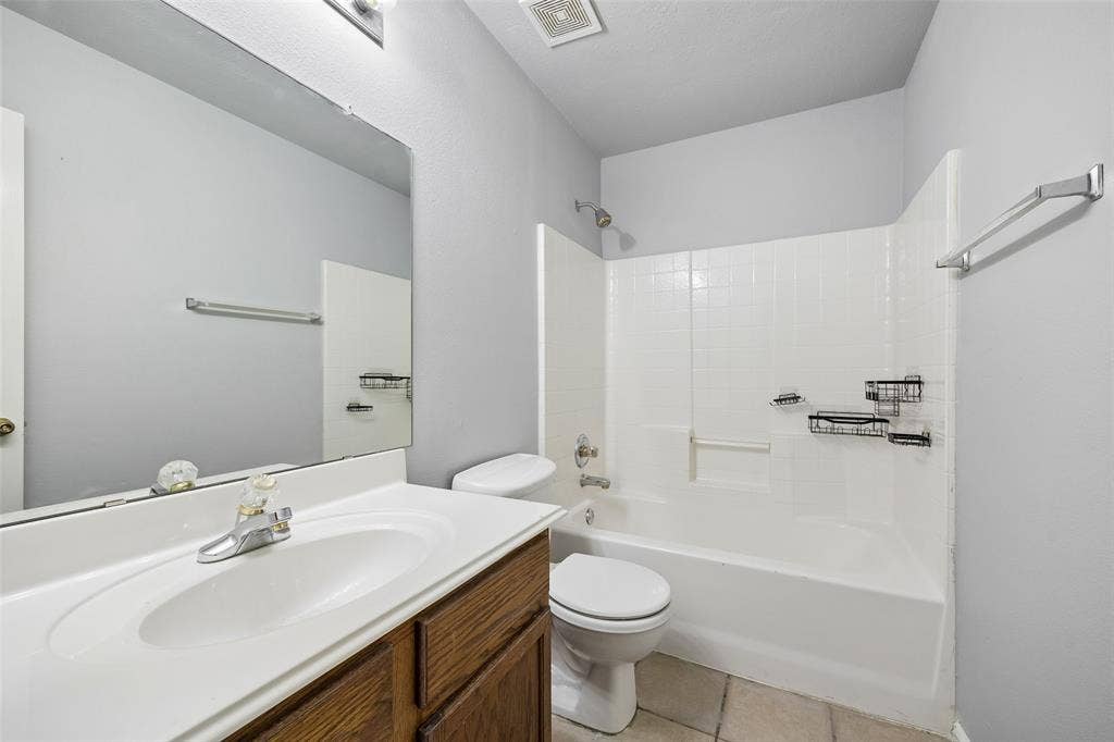 616 Kari Anne Lane, DeSoto, TX 75115 616 Kari Anne Lane, DeSoto, TX 75115