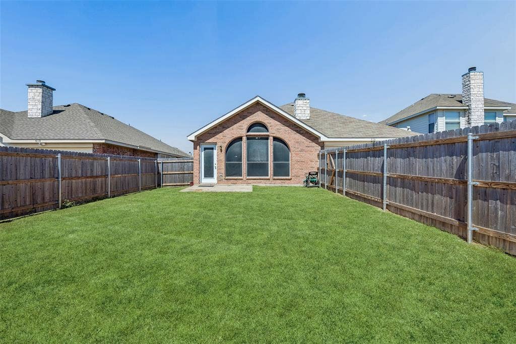 616 Kari Anne Lane, DeSoto, TX 75115 616 Kari Anne Lane, DeSoto, TX 75115