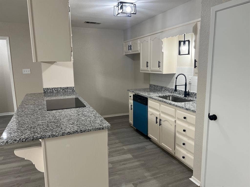 1118 Pawnee Street, Bellmead, TX 76705 1118 Pawnee Street, Bellmead, TX 76705