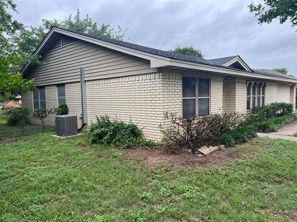 1118 Pawnee Street, Bellmead, TX 76705 1118 Pawnee Street, Bellmead, TX 76705