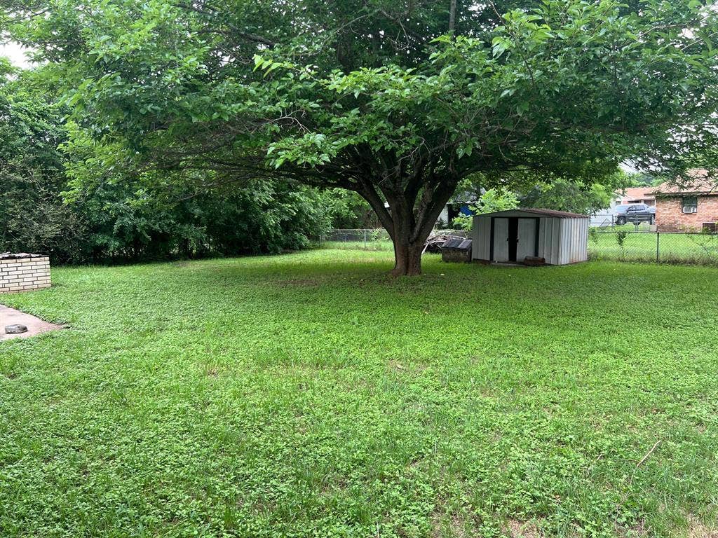 1118 Pawnee Street, Bellmead, TX 76705 1118 Pawnee Street, Bellmead, TX 76705