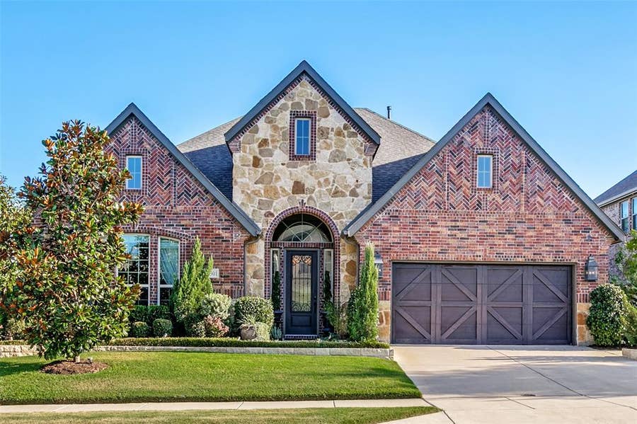 Property photo for 10301 Morada Road, Fort Worth, TX