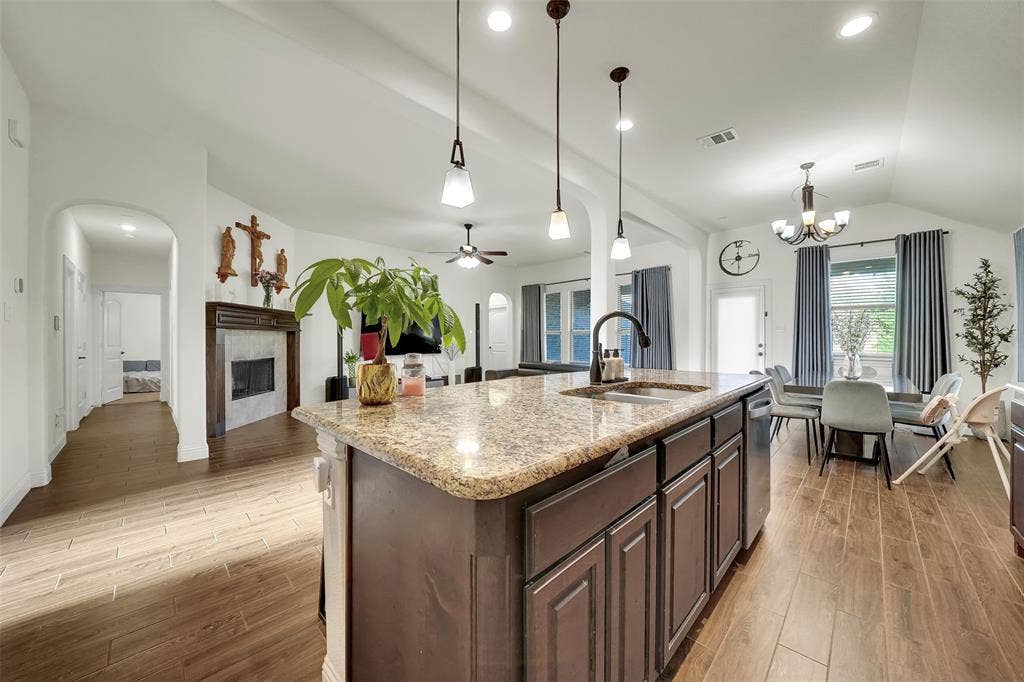 413 Tucker Trail, Midlothian, TX 76065 413 Tucker Trail, Midlothian, TX 76065