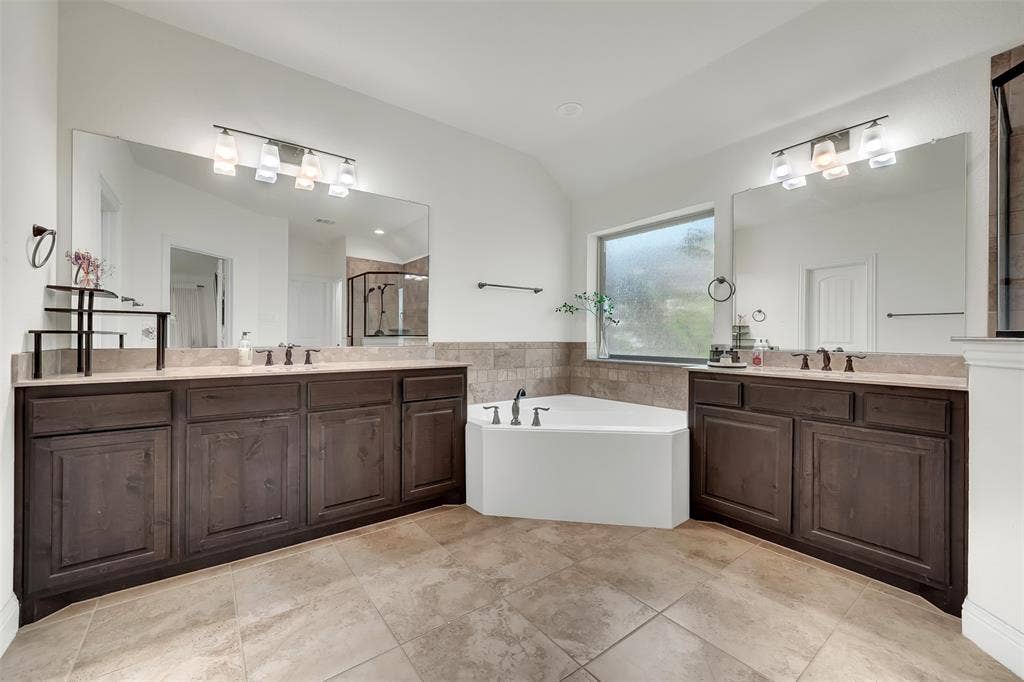 413 Tucker Trail, Midlothian, TX 76065 413 Tucker Trail, Midlothian, TX 76065