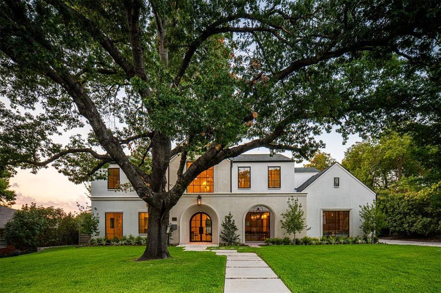 Property photo for 6815 Royal Crest Drive, Dallas, TX