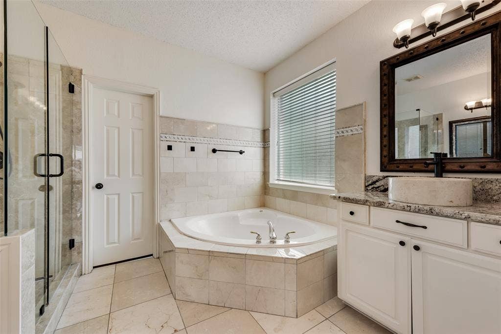 3532 Dripping Springs Drive, Plano, TX 75025 3532 Dripping Springs Drive, Plano, TX 75025