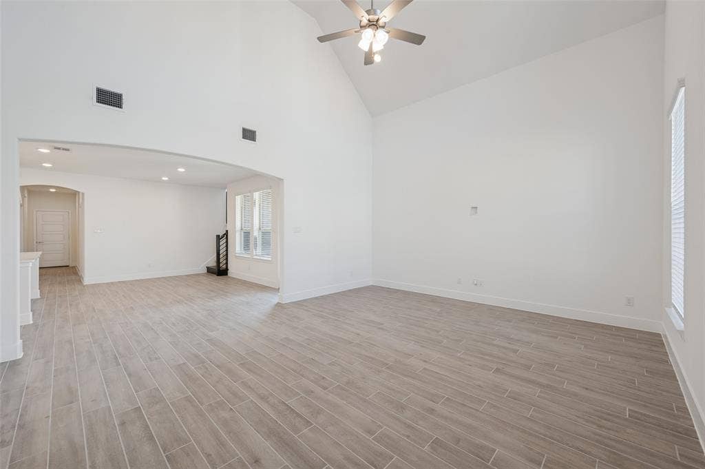 400 Buffalo Grass Drive, Euless, TX 76039 400 Buffalo Grass Drive, Euless, TX 76039