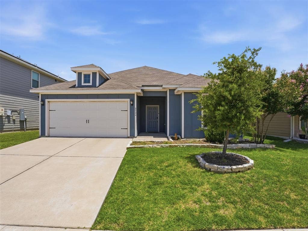 8524 Buck Mountain Pass, Fort Worth, TX 76179 8524 Buck Mountain Pass, Fort Worth, TX 76179