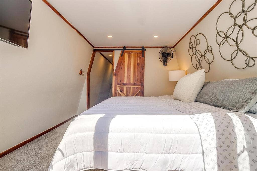 3209 Midway Court, Granbury, TX 76049 3209 Midway Court, Granbury, TX 76049