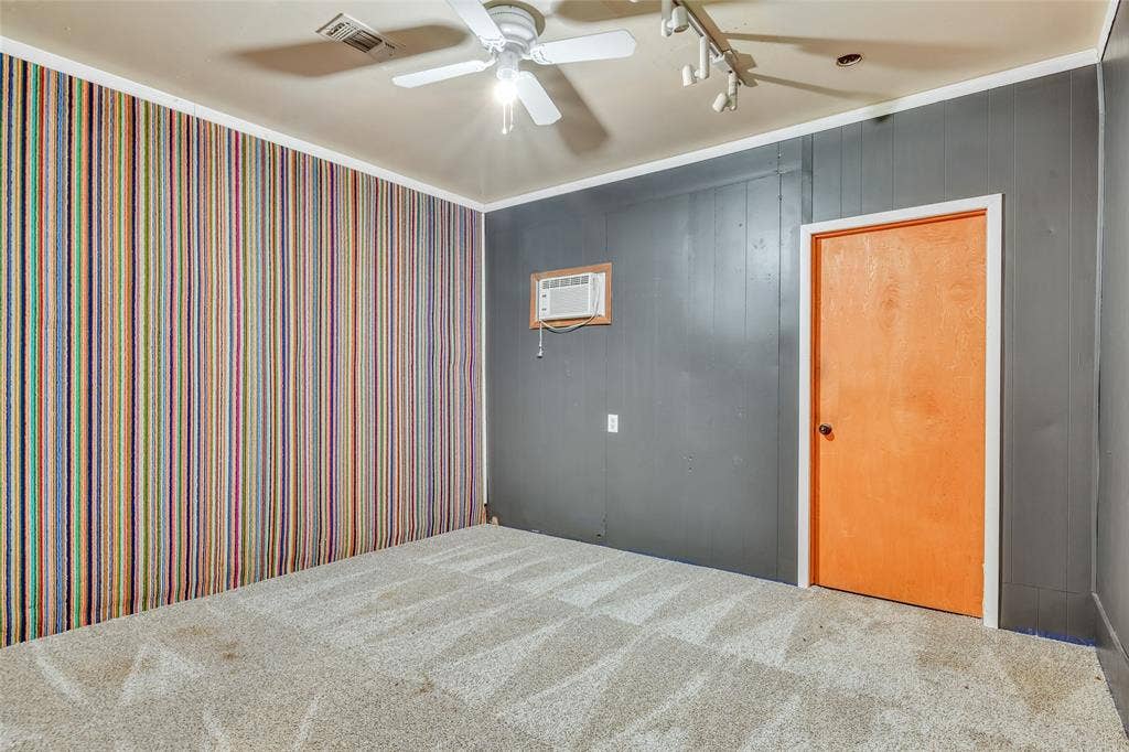 609 Cooper Lane, Kennedale, TX 76060
