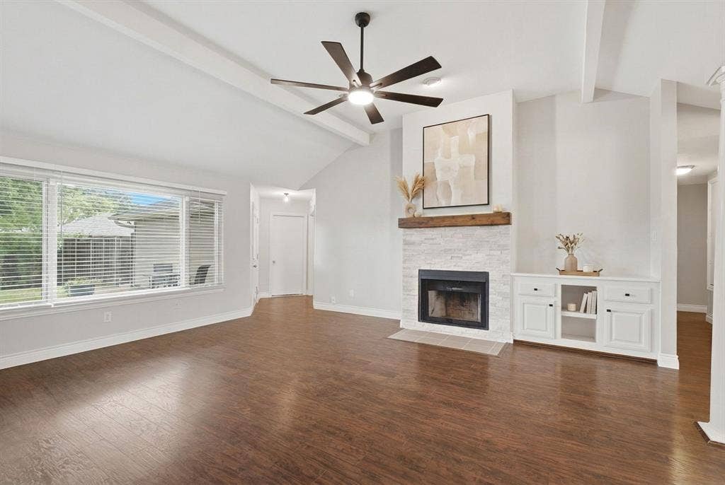 1309 Marigold Drive, Allen, TX 75002 Living Room views - note there is no carpet throughout the whole home.
