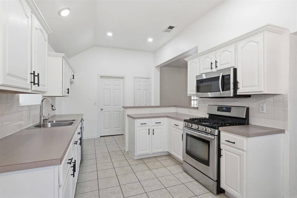 7837 Tournament Road, Frisco, TX 75035 7837 Tournament Road, Frisco, TX 75035