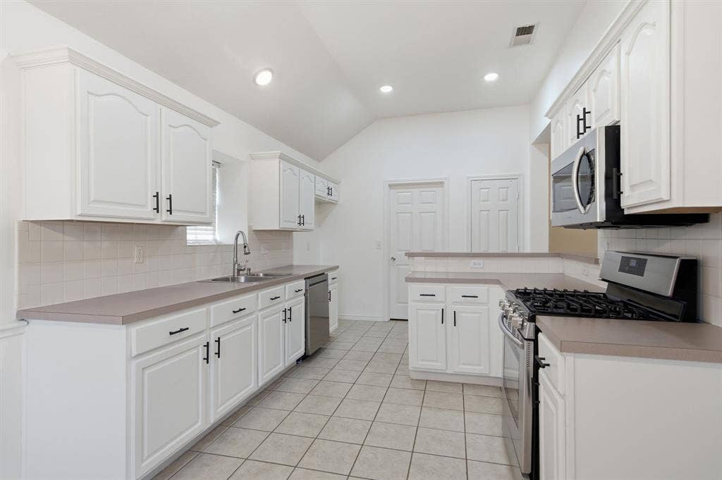 7837 Tournament Road, Frisco, TX 75035 7837 Tournament Road, Frisco, TX 75035